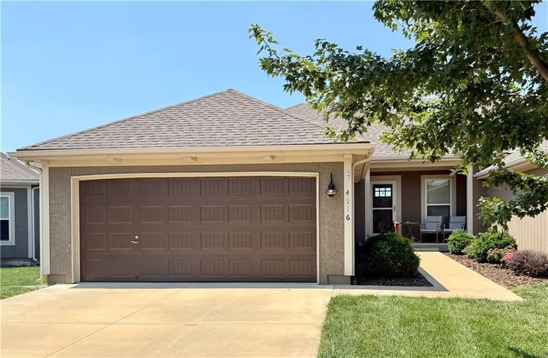 4916 141st Ter, Basehor, KS 66007
