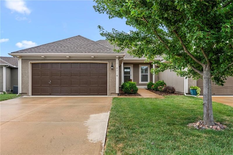 4916 141st Ter, Basehor, KS 66007