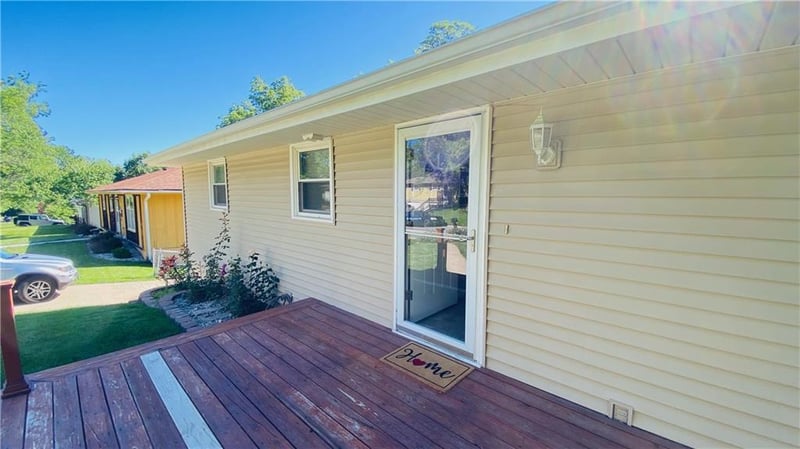 3122 36th Ter, St Joseph, MO 64506
