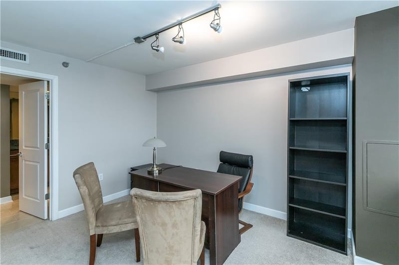 600 Admiral Blvd #803, Kansas City, MO 64106
