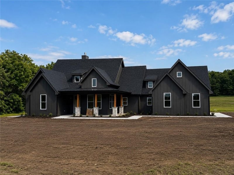 702 1501st Rd, Holden, MO 64040