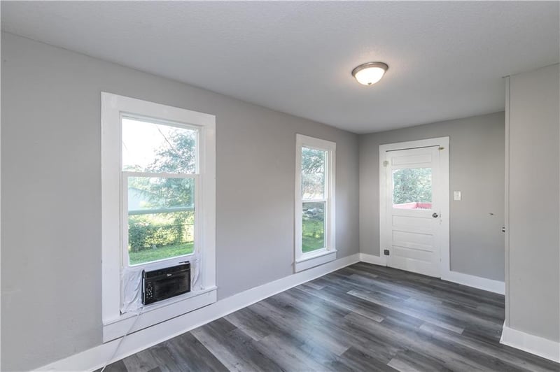 505 Wall St, Harrisonville, MO 64701