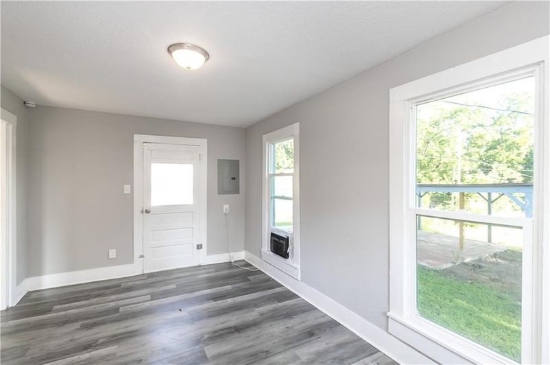 505 Wall St, Harrisonville, MO 64701