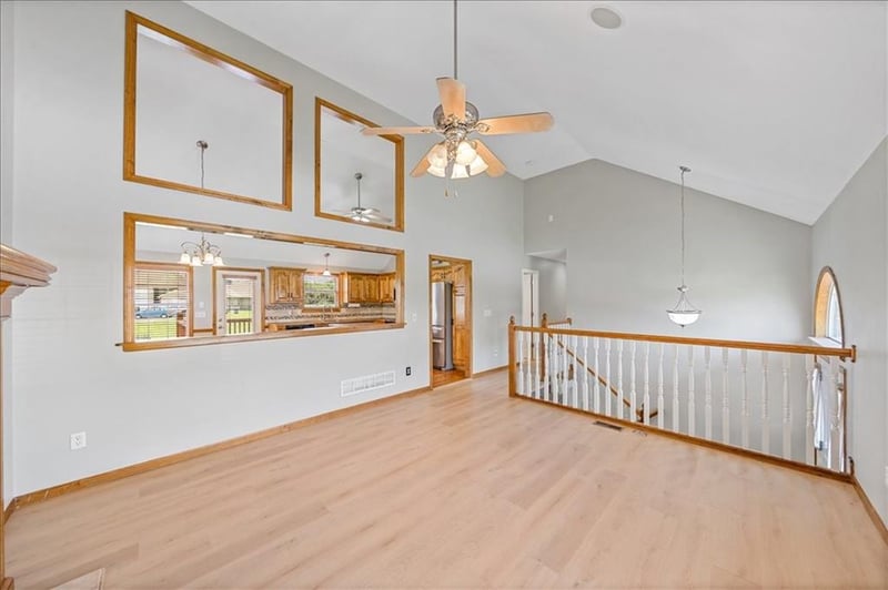 14637 Crystal Pl, Grandview, MO 64030