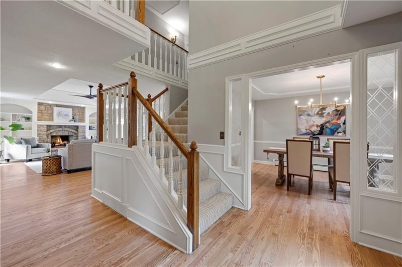 5801 W 180th St, Stilwell, KS 66085