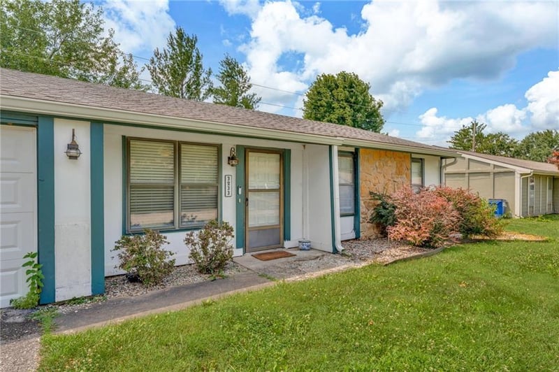3233 Glacier Dr, Lawrence, KS 66047