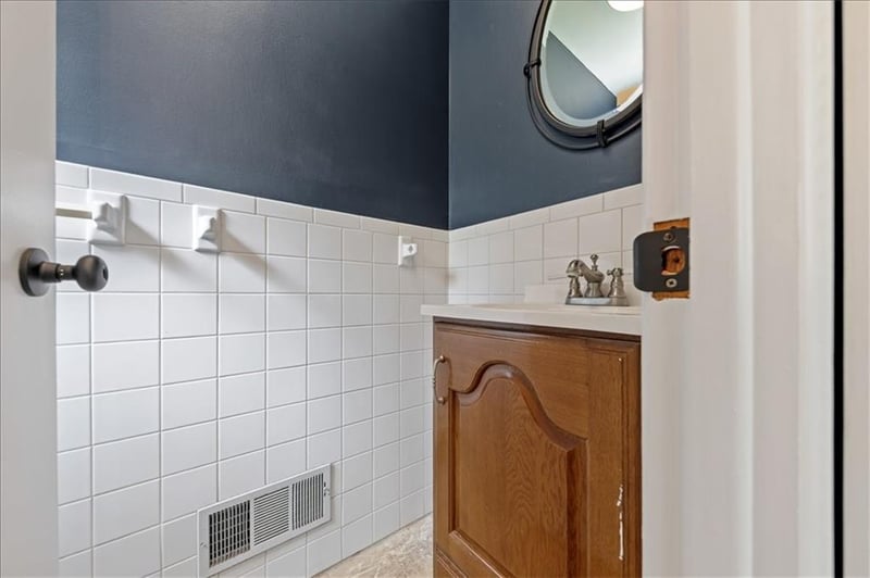 9930 Campbell St, Kansas City, MO 64131
