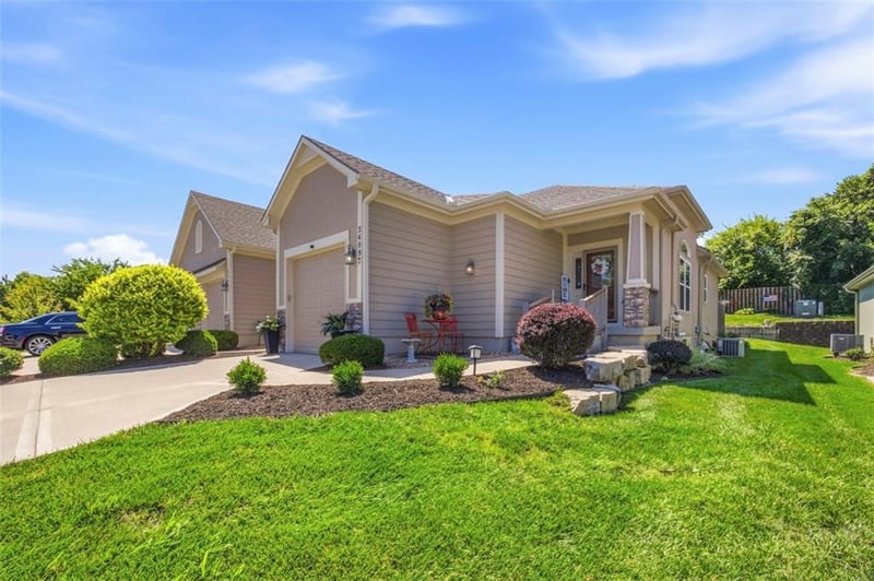 34097 90 Cir, De Soto, KS 66018