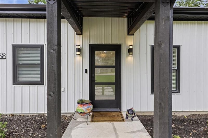 1368 Chimney Point, Sunrise Beach, MO 65079