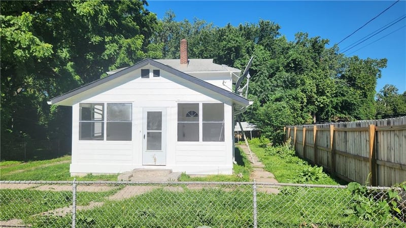 1108 Harris Ave, Independence, MO 64054