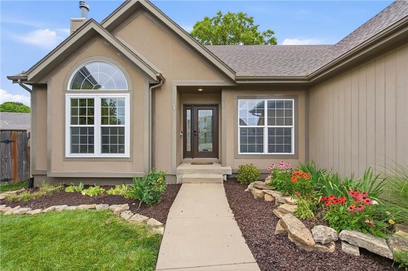 18366 157 Ter, Olathe, KS 66062