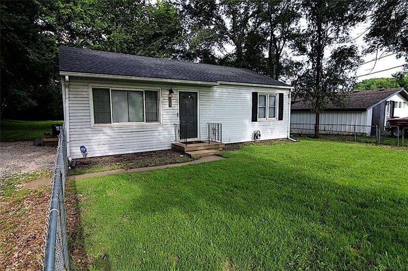 207 S 65th St, Kansas City, KS 66111