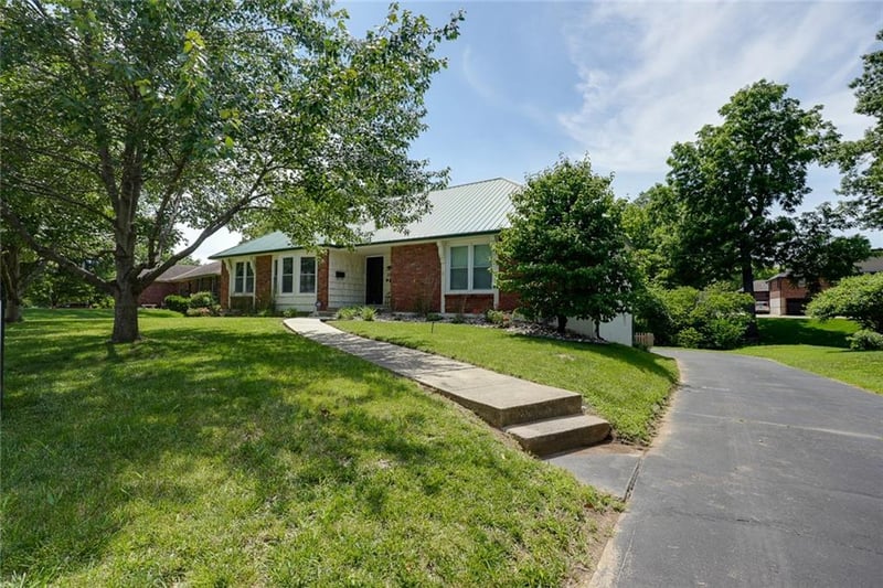 3916 S Grant Ave, Independence, MO 64055