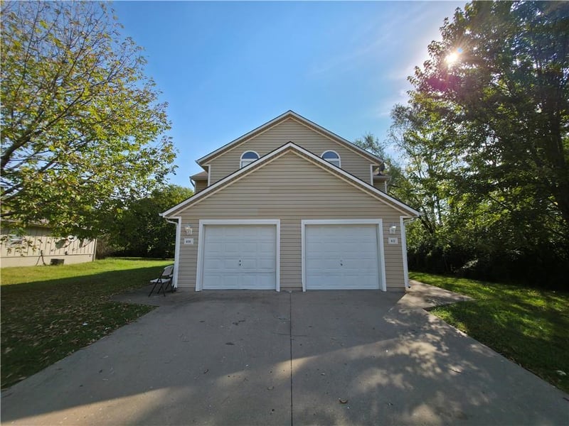 408 - 412 6th St, Blue Springs, MO 64014