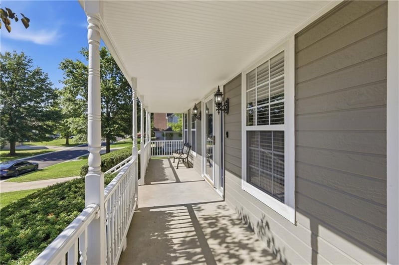4312 Seattle Slew Dr, Lee's Summit, MO 64082