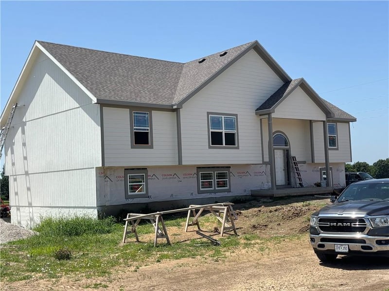 32 160 Rd, Warrensburg, MO 64093