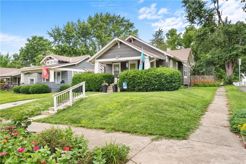 504 W 77th St, Kansas City, MO 64114