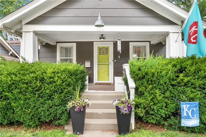 504 W 77th St, Kansas City, MO 64114
