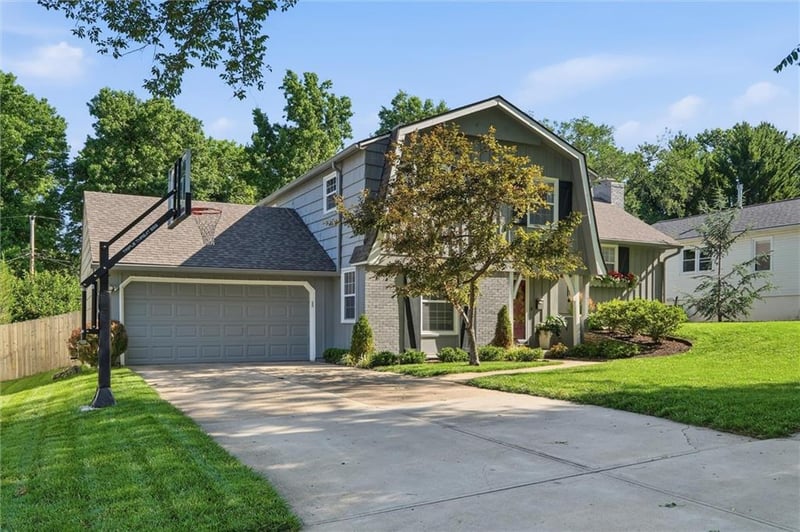 6018 85th Ter, Overland Park, KS 66207
