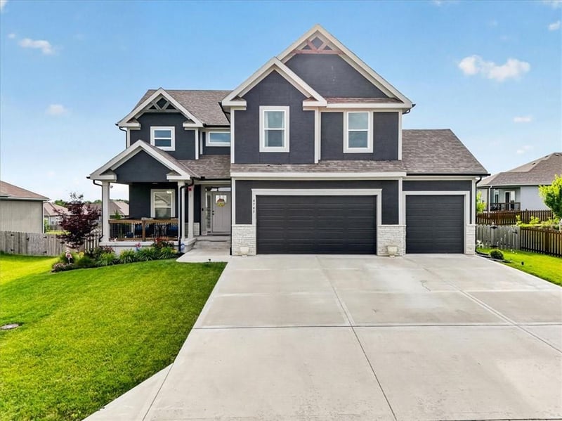 4705 3rd St, Blue Springs, MO 64014