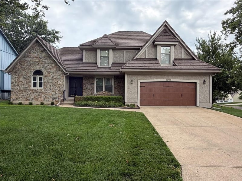12702 120th St, Overland Park, KS 66213