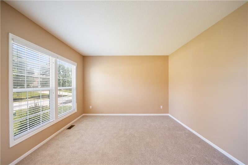 11420 Freedom St, Olathe, KS 66061
