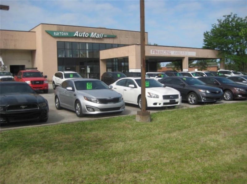 8819 350 Hw, Raytown, MO 64133