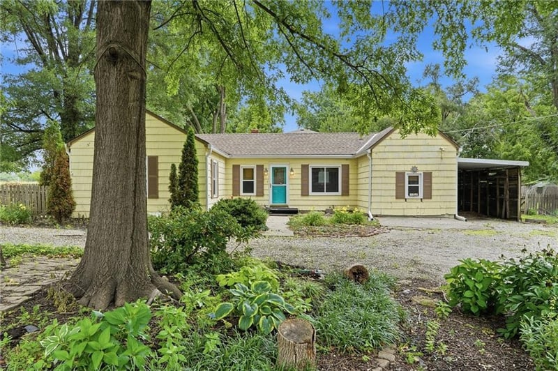 900 E 117th St, Kansas City, MO 64131