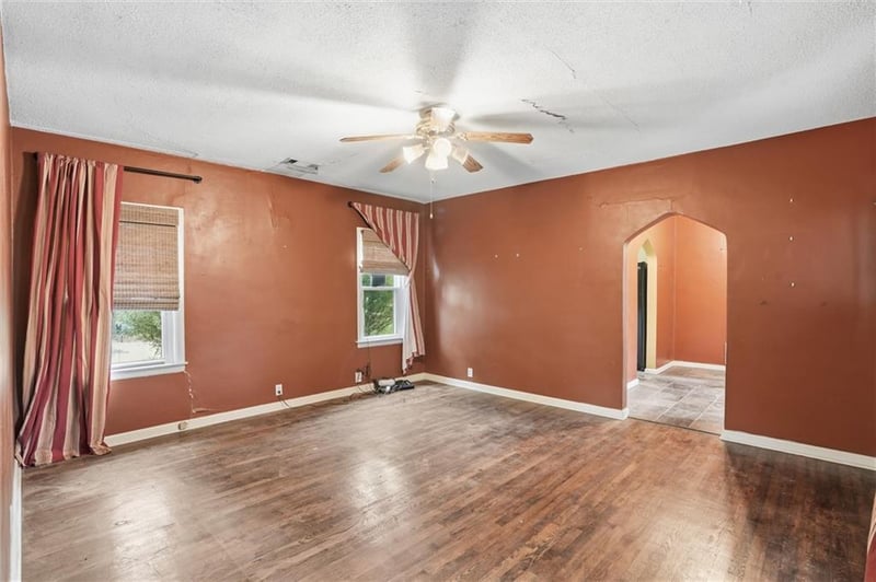 900 E 117th St, Kansas City, MO 64131