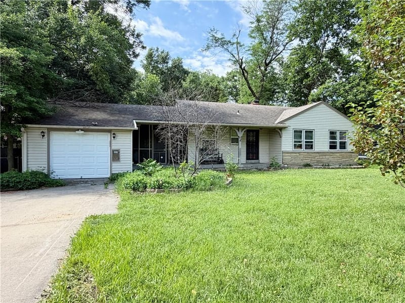 67th St, Overland Park, KS 66204