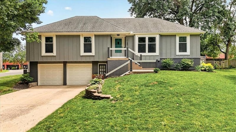 11801 78th Ter, Lenexa, KS 66214