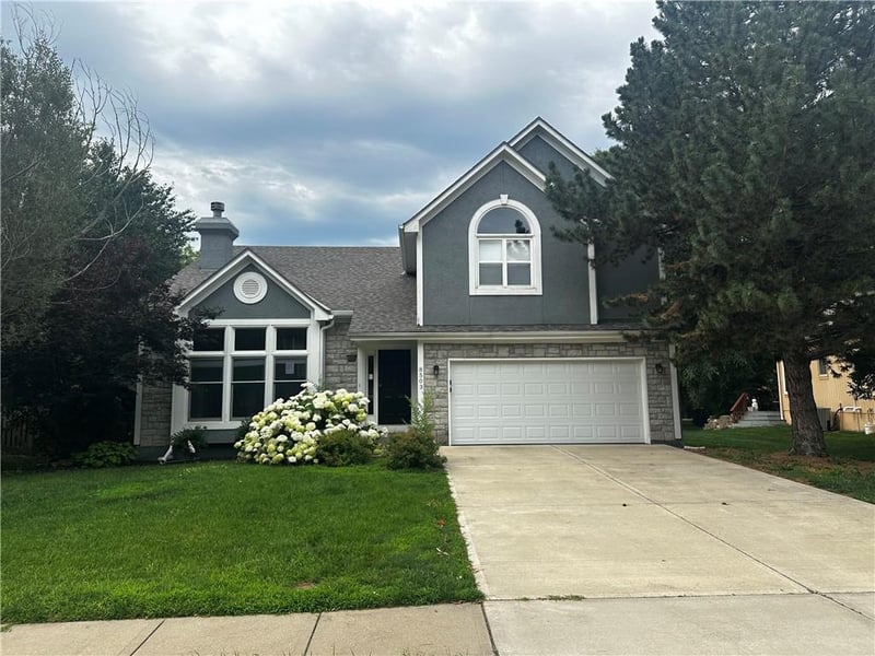 8503 156 Ter, Overland Park, KS 66223