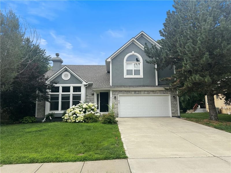 8503 W 156 Ter, Overland Park, KS 66223