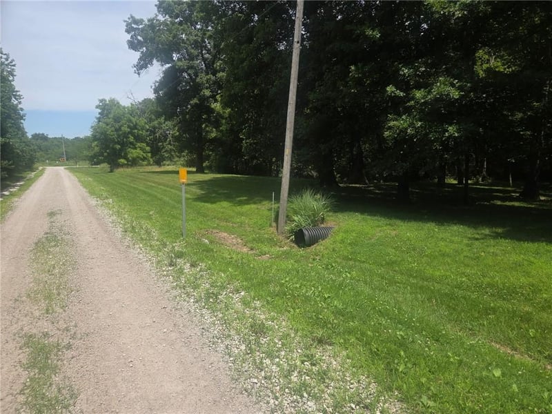 34365 Spring Valley Rd, Paola, KS 66071