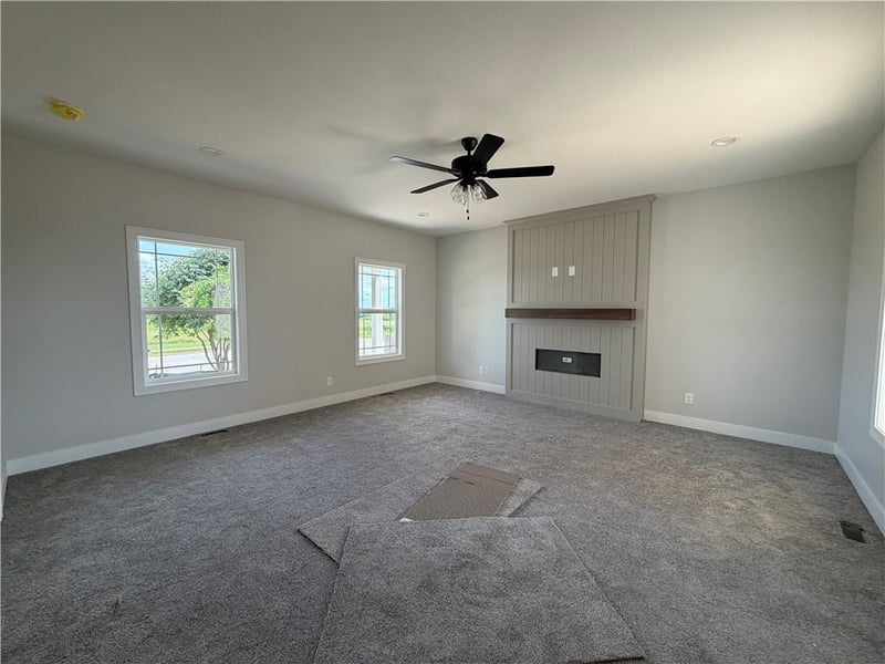 16871 W 164th Ter, Olathe, KS 66062