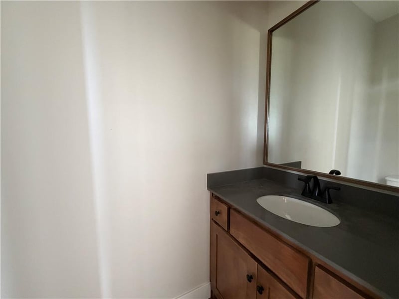 16871 W 164th Ter, Olathe, KS 66062