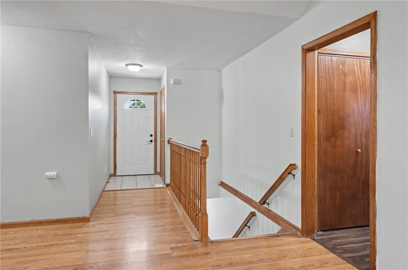 1003 Lisa Ct, Baldwin City, KS 66006