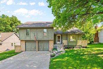 3408 E 104th St, Kansas City, MO 64137