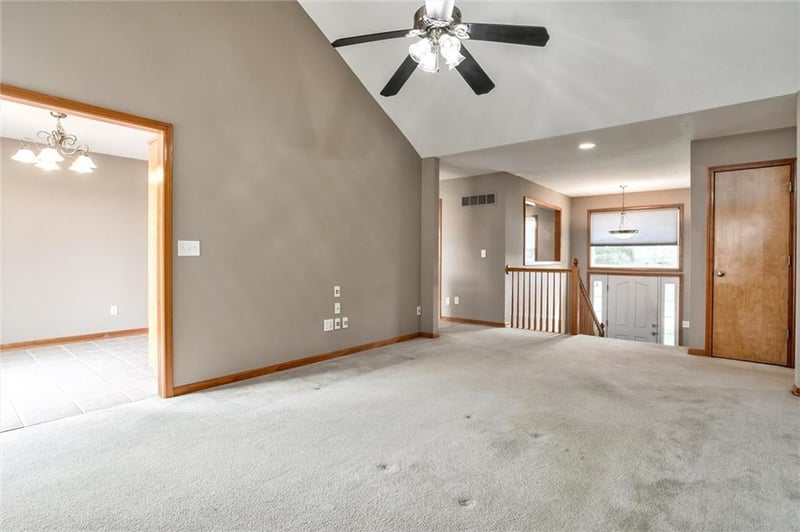 2715 Stratton Dr, Eudora, KS 66025