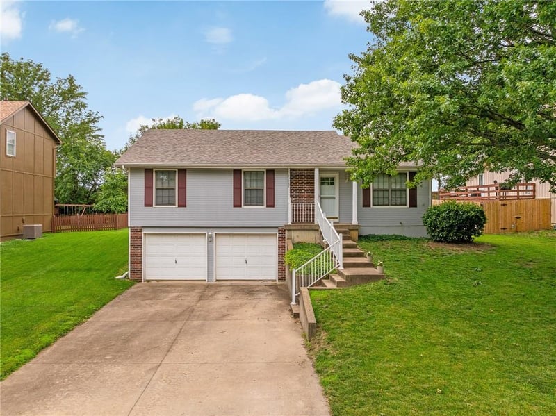 23985 57th Ter, Shawnee, KS 66226