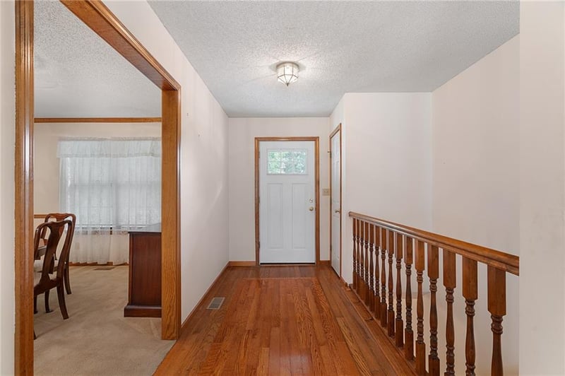 23985 57th Ter, Shawnee, KS 66226