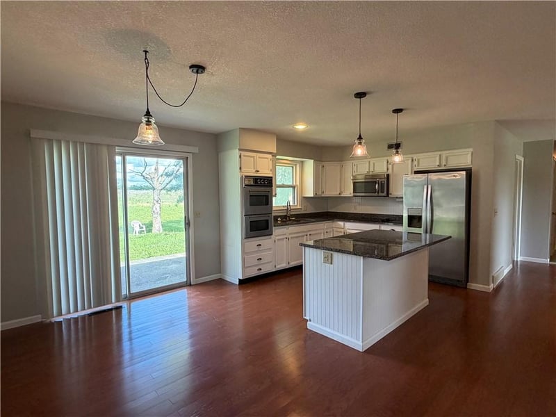 1305 S Us 71 Hw, Savannah, MO 64485