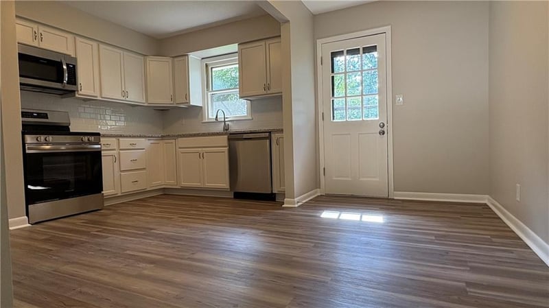 5004 Hawthorne Ave, Kansas City, MO 64133