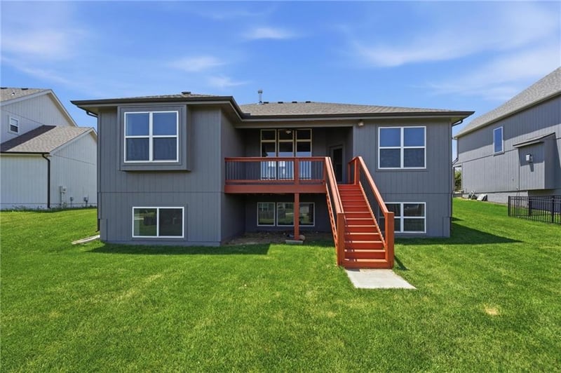 25136 W 148th Ter, Olathe, KS 66061