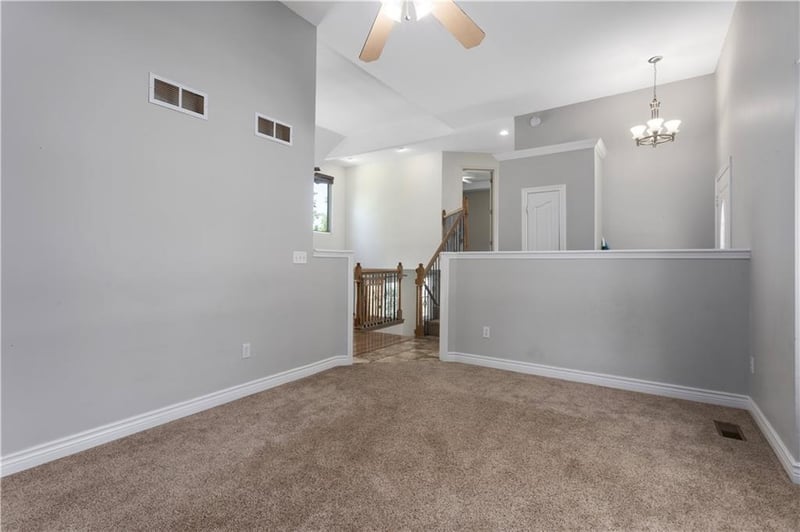 3812 Clayton Dr, Leavenworth, KS 66048