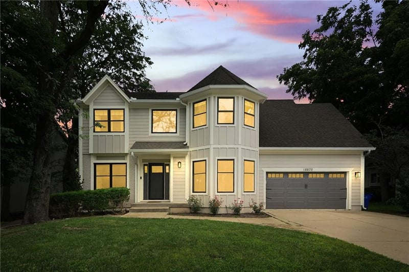 18870 116th St, Olathe, KS 66061