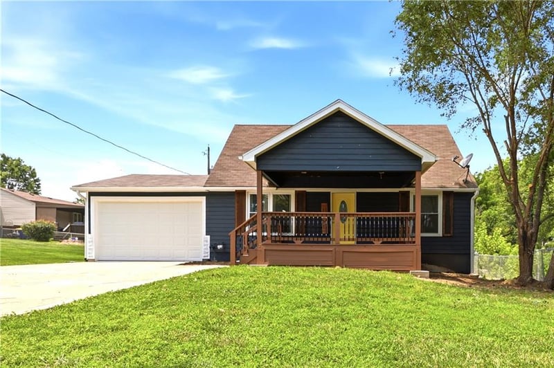8848 Lane Ave, Kansas City, MO 64138