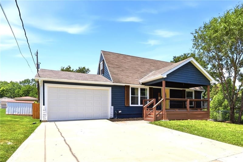 8848 Lane Ave, Kansas City, MO 64138