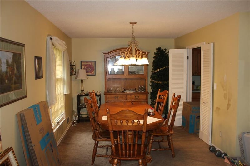 415 106th Ter, Kansas City, MO 64131