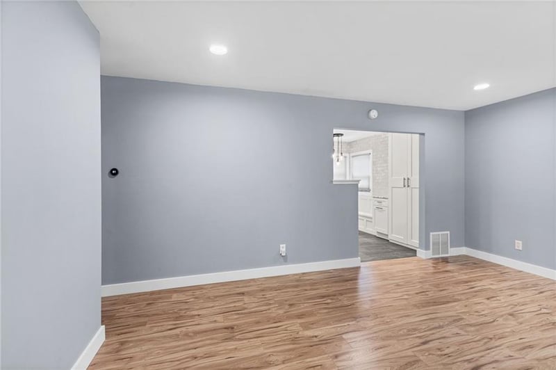 5624 Harvard Ave, Raytown, MO 64133